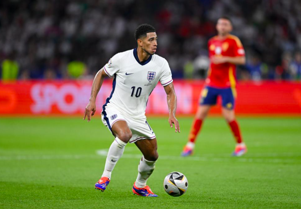 九游平台-西班牙队不断突破！，凯恩连续十场比赛得分超过刷新纪录赛场气氛高涨的简单介绍