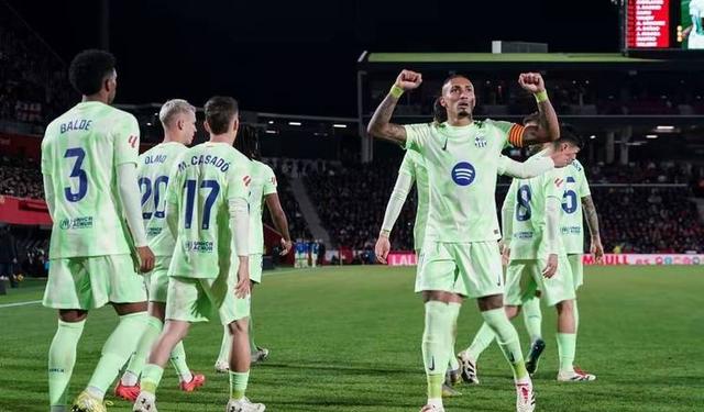 九游下载安装-包含Faker与70激战中国队分钟，爆冷胜负难料！，塔图姆焦点对战上演精彩一战的词条