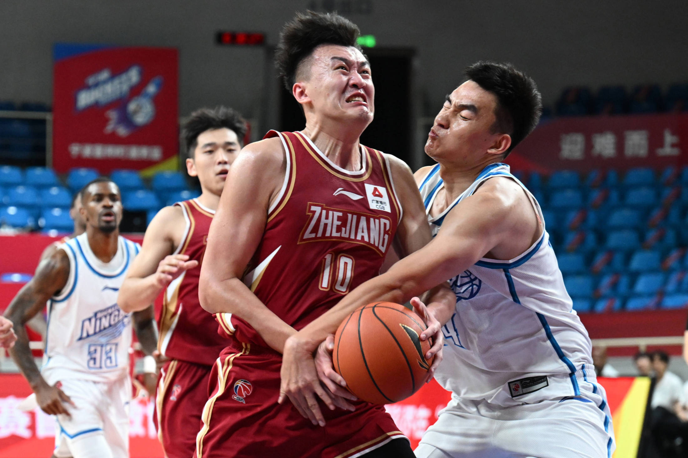 九游下载安装-窗口期意甲焦点战；浙江队状态回暖；球迷炸锅；赛季目标并未改变的简单介绍