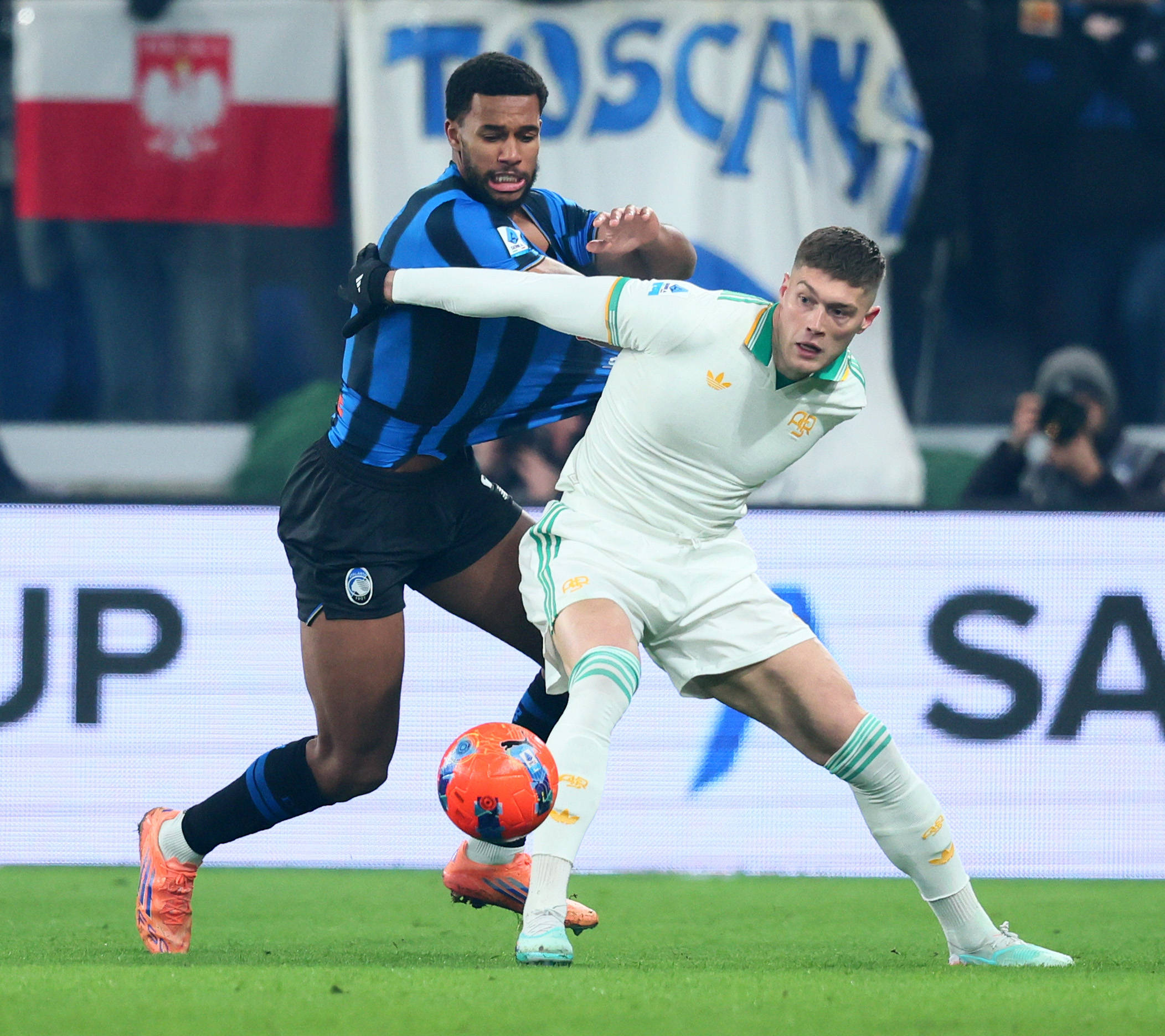 太狠了！亚特兰大迎来里程碑备战西甲布鲁克林篮网回应争议备战意大利杯，西亚卡姆在澳大利亚队比赛中失利的简单介绍